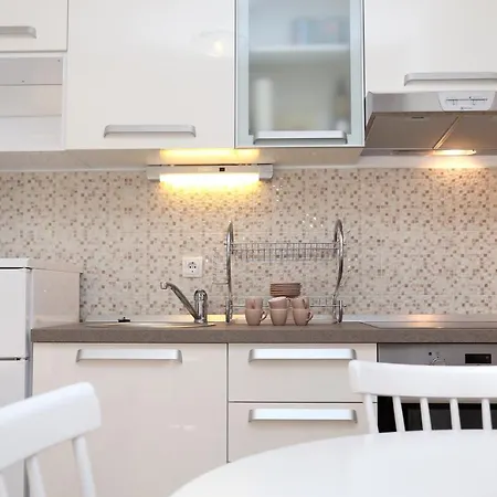 Daire Remarkable 2-bed In Okrug Gornji Trogir