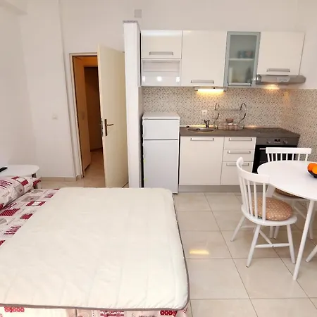 Remarkable 2-bed In Okrug Gornji Trogir